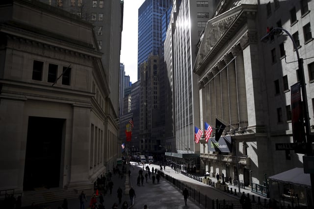 The New York Stock Exchange building is seen from Wall Street in Lower Manhattan in New York, January 20, 2016. REUTERS/Mike Segar/File Photo