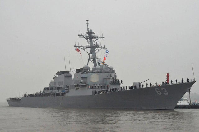 The U.S. Navy's Aegis destroyer USS Stethem docks at a military port in Shanghai on November 16, 2015