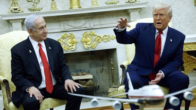 Israeli Prime Minister Benjamin Netanyahu and President Trump during a meeting in the Oval Office of the White House on Monday. Photo: Kevin Dietsch/Getty Images