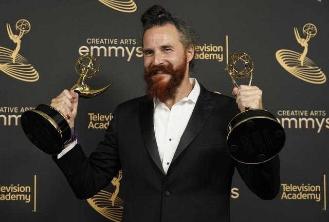 Cristobal Tapia de Veer says he is leaving "White Lotus".