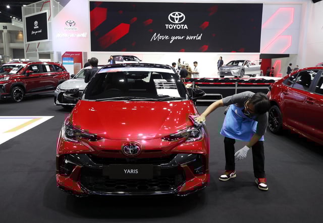 Les constructeurs automobiles Toyota et Mercedes vont immobiliser des milliers de véhicules en France pour changer leurs airbags défectueux a annoncé jeudi 10 avril 2025 le ministère des transports.