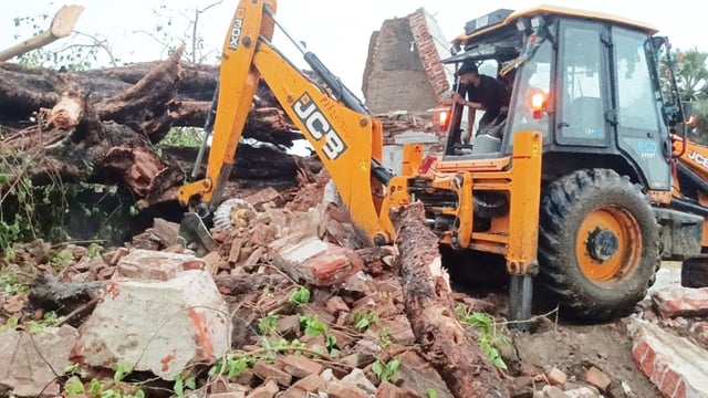 According to a statement issued by the Bihar chief minister's office (CMO), 18 deaths were reported in Nalanda.