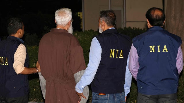 National Investigation Agency (NIA) began interrogating the 26/11 key accused Tahawwur Hussain Rana on Friday.