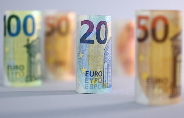 Euro banknotes are seen in this illustration taken July 17, 2022. REUTERS/Dado Ruvic/Illustration