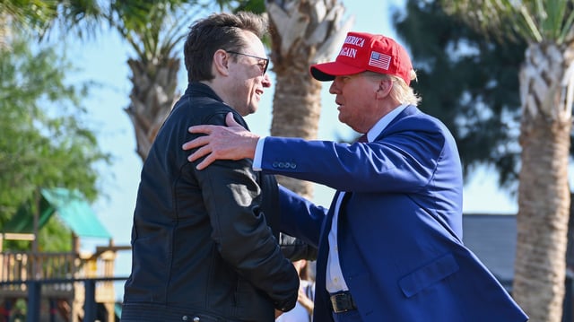 Donald Trump and Elon Musk at the viewing of the launch of the sixth test flight of the SpaceX Starship rocket in 2024.