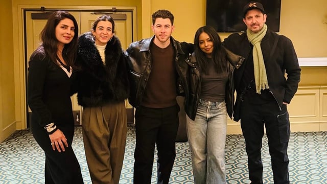 (L-R) Priyanka Chopra, Saba Azad, Nick Jonas, Adrienne Warren and Hrithik Roshan pose for a group photo. 