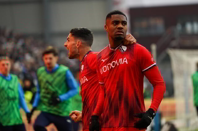Suspendierung auf Zeit: Myron Boadu (vorn) soll am nächsten Wochenende bei Werder Bremen wieder im Kader stehen
