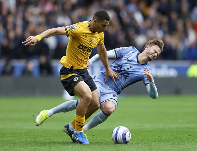 Soccer Football - Premier League - Wolverhampton Wanderers v Tottenham Hotspur - Molineux Stadium, Wolverhampton, Britain - April 13, 2025 Wolverhampton Wanderers' Andre in action with Tottenham Hotspur's James Maddison Action Images via Reuters/Peter Cziborra EDITORIAL USE ONLY. NO USE WITH UNAUTHORIZED AUDIO, VIDEO, DATA, FIXTURE LISTS, CLUB/LEAGUE LOGOS OR 'LIVE' SERVICES. ONLINE IN-MATCH USE LIMITED TO 120 IMAGES, NO VIDEO EMULATION. NO USE IN BETTING, GAMES OR SINGLE CLUB/LEAGUE/PLAYER PUBLICATIONS. PLEASE CONTACT YOUR ACCOUNT REPRESENTATIVE FOR FURTHER DETAILS..