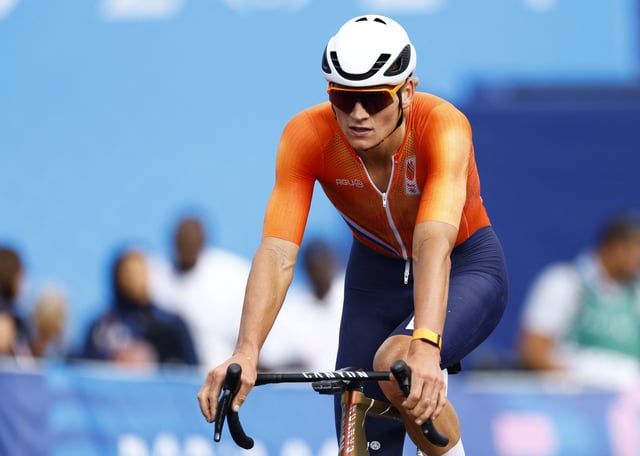 Paris 2024 Olympics - Road Cycling - Men's Road Race - Trocadero, Paris, France - August 03, 2024. Mathieu van der Poel of Netherlands reacts as he crosses the finish line in twelfth place REUTERS/Piroschka Van De Wouw