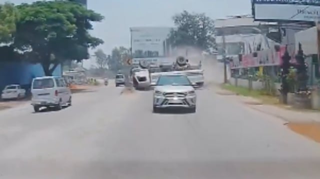 The incident occurred under the jurisdiction of the Whitefield Traffic Police.