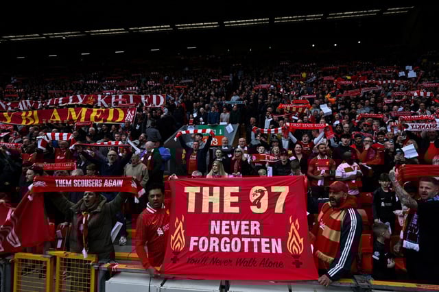 L (Photo: Paul Ellis/AFP/Getty)
