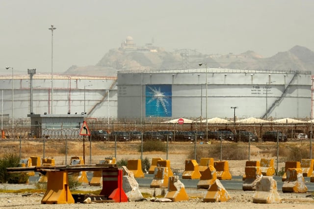 Storage tanks are seen at the North Jeddah bulk plant, an Aramco oil facility, in Jeddah, Saudi Arabia, on March 21, 2021. Photo: AP