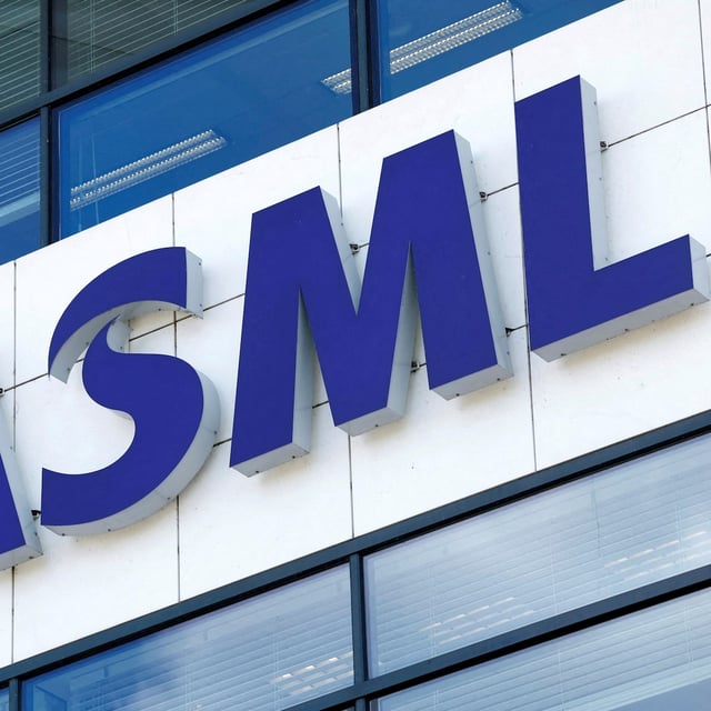FILE PHOTO: ASML logo is seen at the headquarters in Veldhoven, Netherlands June 16, 2023. REUTERS/Piroschka van de Wouw/File Photo