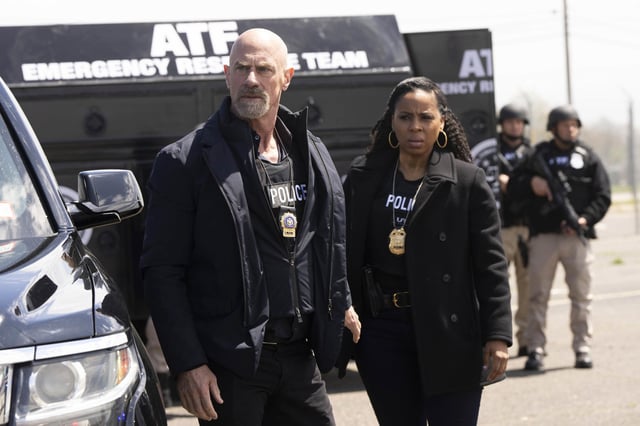(l-r) Christopher Meloni as Det. Elliot Stabler, Danielle Moné Truitt as Sergeant Ayanna Bell on Law & Order: Organized Crime - Season 4.