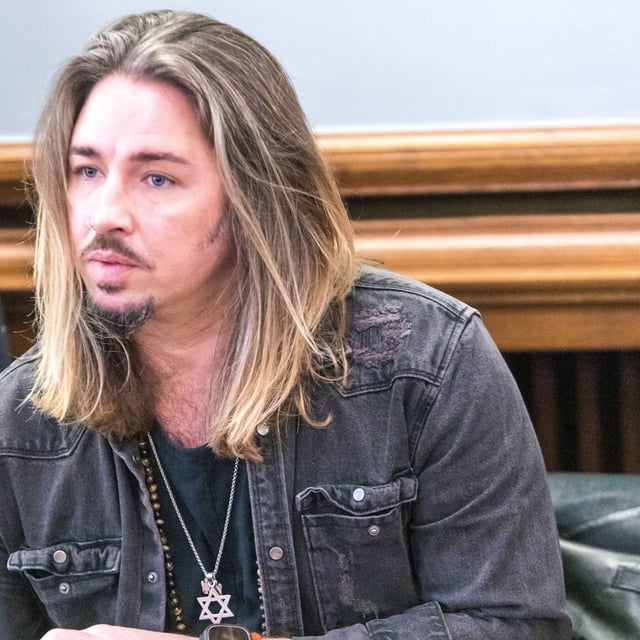 Gil Ofarim sucht den Weg zurück in die Öffentlichkeit.