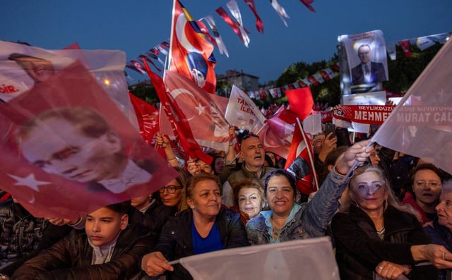 Une manifestation en soutien au maire stambouliote Ekrem Imamoglu, à Istanbul, le 16 avril 2025.