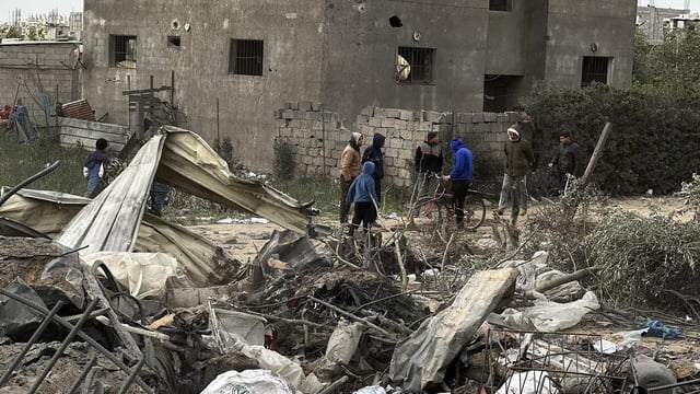 La guerra de Israel contra Hamás tras el ataque de la milicia palestina el 7 de octubre de 2023 se ha cobrado más de 50.399 vidas en la Franja de Gaza. El conflicto en Oriente Próximo se diversificó con hasta siete frentes abiertos que culminaron con un alto el fuego inestable en Gaza y las liberaciones de rehenes y presos.