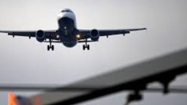 Illinois plane crash: Four killed after aircraft goes down in Trilla