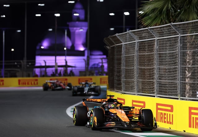 Formula One F1 - Saudi Arabian Grand Prix - Jeddah Corniche Circuit, Jeddah, Saudi Arabia - April 20, 2025 McLaren's Oscar Piastri in action during the race REUTERS/Hamad I Mohammed