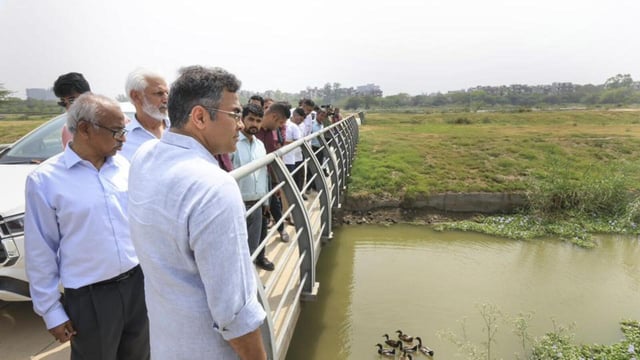 Parvesh Verma inspects Timarpur Oxidation Pond in Delhi. (PTI)