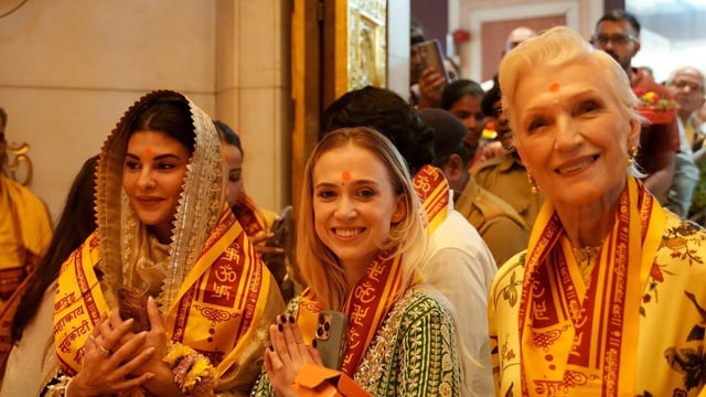 Jacqueline Fernandez visited Siddhivinayak Temple with Elon Musk's mother Maye Musk.