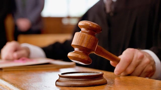 Meet me outside: Man threatens judge in courtroom after she rules against him