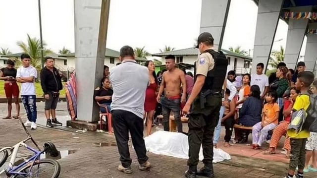 The scene in Playas del Cuyabeno where a man was burnt to death