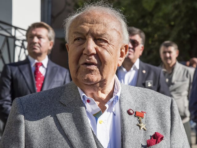 FILE - Georgian and Russian sculptor Zurab Tsereteli speaks at the opening of a series of busts of Soviet leaders that he created in Moscow, Russia, on Sept. 22, 2017. (AP Photo/Alexander Zemlianichenko, File)