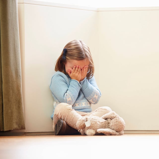 Es soll zu Übergriffen gegen das kleine Mädchen gekommen sein.