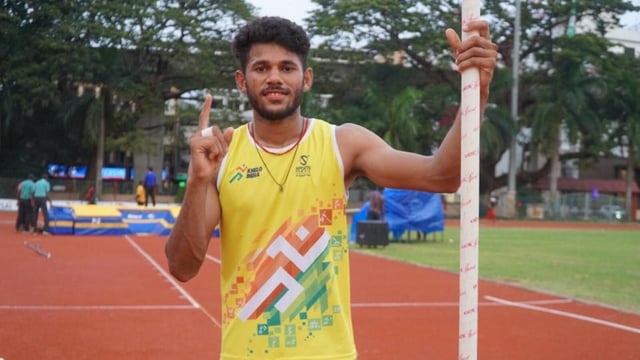 Dev Meena scaled 5.35m to better his own national mark. (AFI)