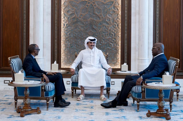 Democratic Republic of Congo President Felix Tshisekedi and his Rwandan counterpart Paul Kagame meet with Qatar's Emir Sheikh Tamim bin Hamad Al Thani in Doha, Qatar, March 18, 2025.    Qatar's Ministry of Foreign Affairs/Handout via REUTERS/File Photo