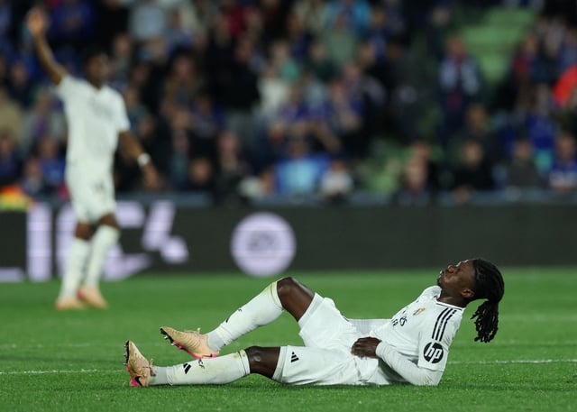 Soccer Football - LaLiga - Getafe v Real Madrid - Estadio Coliseum, Getafe, Spain - April 23, 2025 Real Madrid's Eduardo Camavinga reacts after sustaining an injury REUTERS/Isabel Infantes