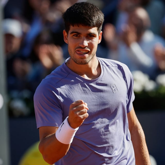Spain's Carlos Alcaraz reacts during the ATP Barcelona Open tennis final agaisnt Denmark's Holger Rune in Barcelona, Spain, Sunday, April 20, 2025. AP Photo/Joan Monfort)