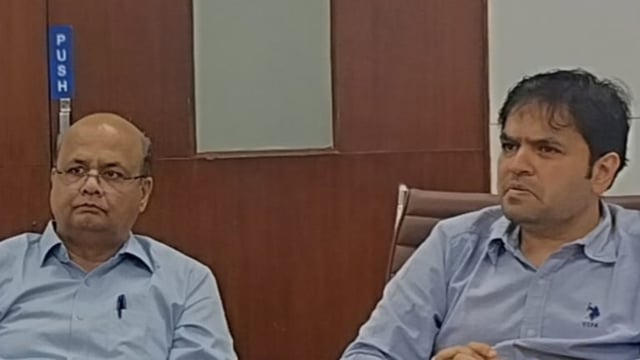 Suraksha Group-led Jaypee Infratech on April 24 assured nearly 20,000 homebuyers, who have been waiting for their homes for over 15 years, that it would invest close to ₹5,500 crore over the next three years to complete the stalled housing units. (Left) Abhijit Gohil, CEO, Jaypee Infratech Limited and (right) Jash Panchamia, executive director, Jaypee Infratech Limited)
