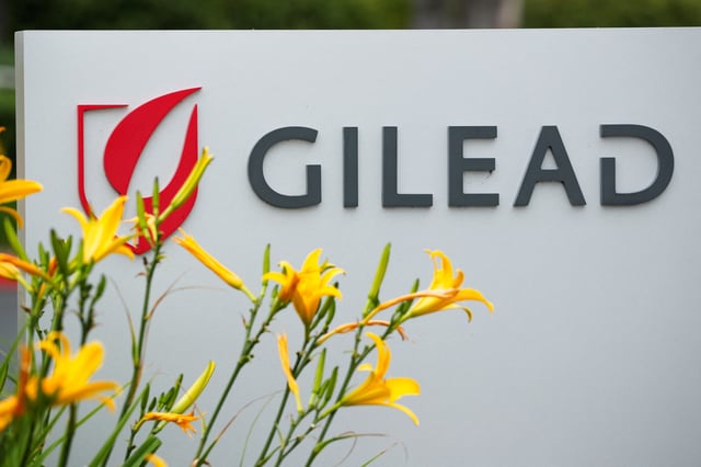 Gilead Sciences  is seen  in Oceanside, California, U.S., April 29, 2020. REUTERS/Mike Blake/File Photo