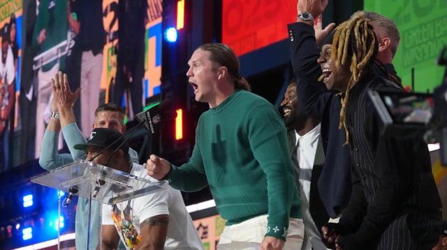 Clay Matthews delivered President Donald Trump's message at the 2025 NFL Draft 