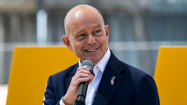 Steve Hilton began his campaign with the slogan “Make California Golden Again”