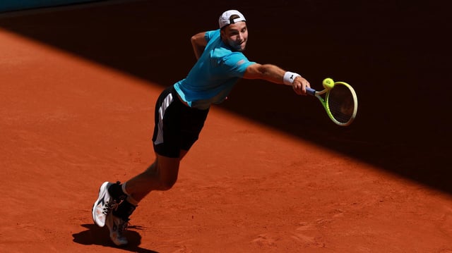 Tennisprofi Jan-Lennard Struff beim ATP-Masters 2025 im Zweitrundenspiel gegen Stefano Tsitsipas