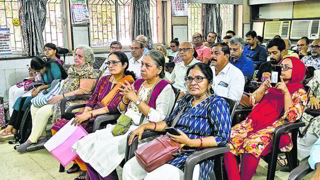 Mumbai, India. Apr 26, 2025: Amchi Mumbai Amchi BEST NGO organize a public hearing for BEST buses at Marathi Patrakar Sangh in Mumbai. Mumbai, India. Apr 26, 2025. Photo by Raju Shinde/HT Photo) (Hindustan Times)