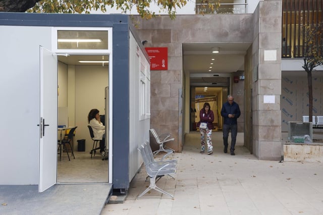 El Centro de Salud de Picanay tuvo que instalar espacios auxiliares para dar asistencia tras la riada