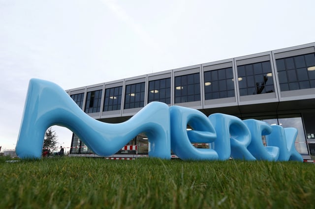 A logo of drugs and chemicals group Merck KGaA is pictured in Darmstadt, Germany January 28, 2016.  REUTERS/Ralph Orlowski/File Photo
