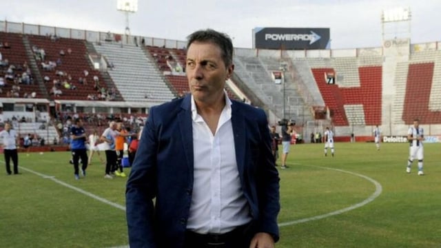Frank Kudelka está realizando una gran campaña con Huracán. El entrenador pasó por Newell\'s entre 2019 y 2021. 