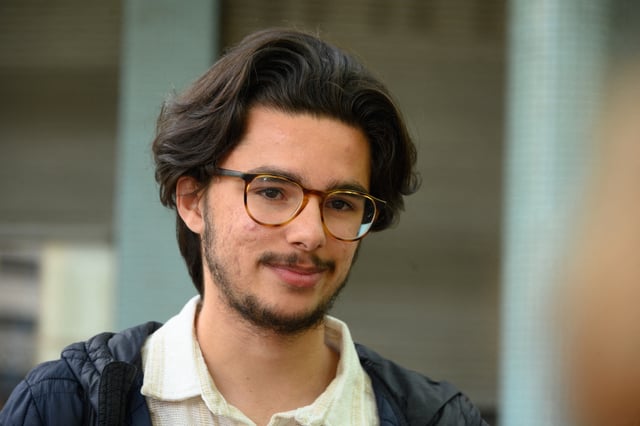 Ritchy Thibault est le collaborateur parlementaire de la députée (La France insoumise) Ersilia Soudais.
