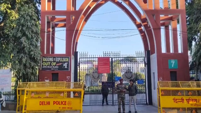 Security personnel deployed outside the Jamia Millia Islamia University given students' protest in New Delhi. (File)