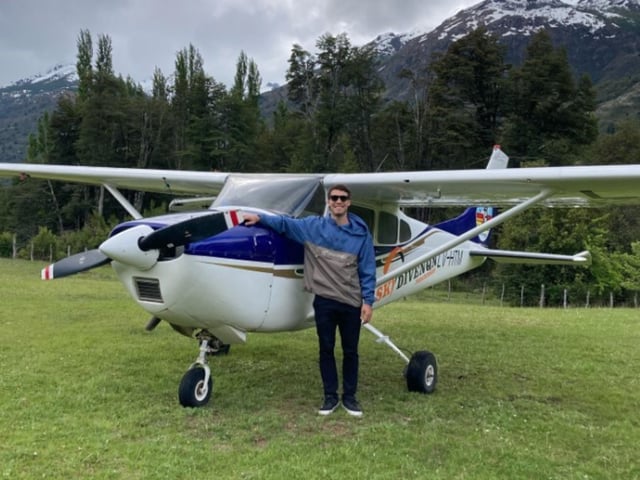 Río Negro: Juan Francisco Molla Klein murió trágicamente este lunes tras ser embestido por una avioneta en el Aeródromo de Allen.