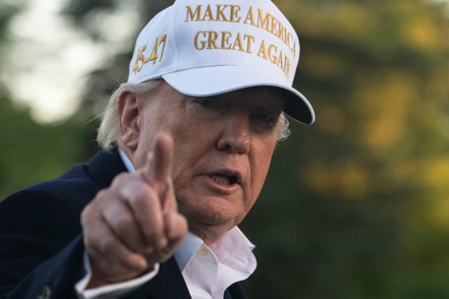 Donald Trump lanzó una fuerte ofensiva contra los migrantes en su vuelta a la presidencia; esto piensan los hispanos