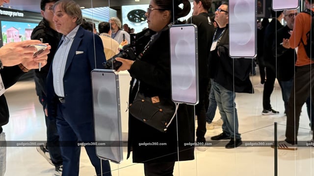 Samsung showcased the Galaxy S25 Edge at MWC 2025 in Barcelona
