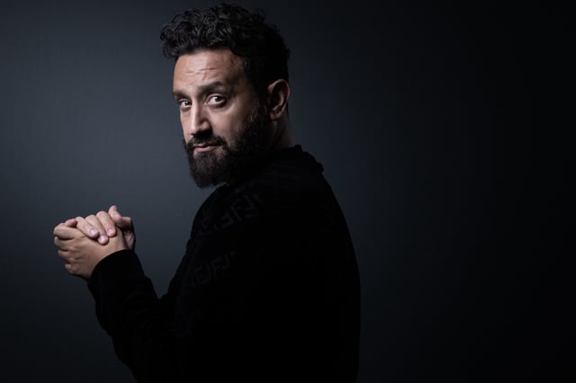 Ce mercredi 30 avril, l’hebdomadaire Valeurs Actuelles consacre sa Une à la potentielle ambition présidentielle de l’ancien animateur de C8.