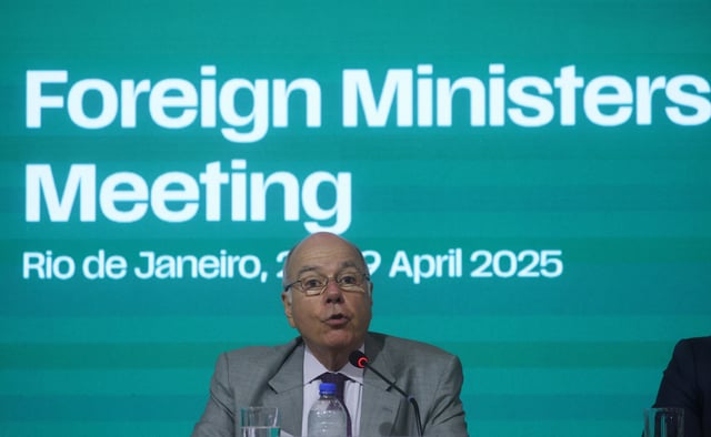 Brazilian Foreign Minister Mauro Vieira gives a press conference during the BRICS Foreign Ministers Meeting in Rio de Janeiro, Brazil April 29, 2025. REUTERS/Pilar Olivares