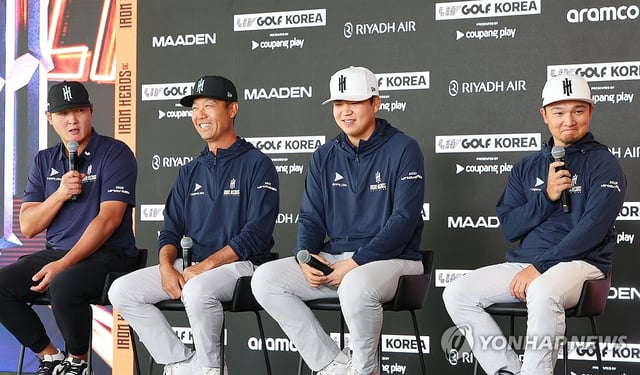 Members of the Iron Heads Golf Club in LIV Golf attend a press conference ahead of LIV Golf Korea at Jack Nicklaus Golf Club Korea in Incheon, west of Seoul, on April 30, 2025. From left: Danny Lee of New Zealand, Kevin Na of the United States, Jang Yu-bin of South Korea and Jinichiro Kozuma of Japan. (Yonhap)